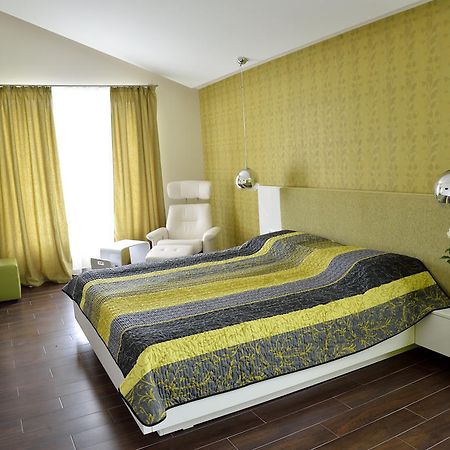 Glicinia Hotel Sables d'or Chambre photo