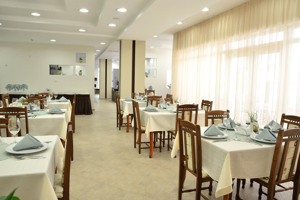 Glicinia Hotel Sables d'or Extérieur photo