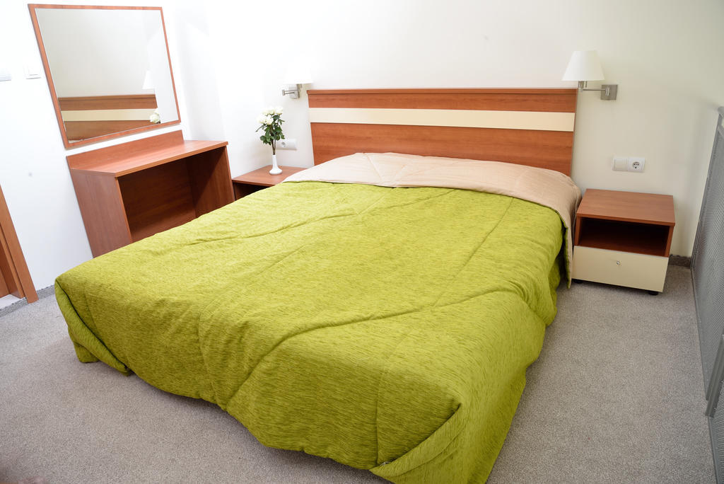 Glicinia Hotel Sables d'or Chambre photo
