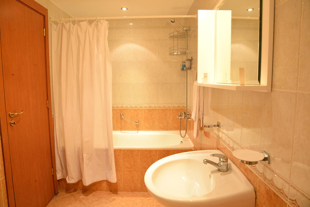 Glicinia Hotel Sables d'or Extérieur photo